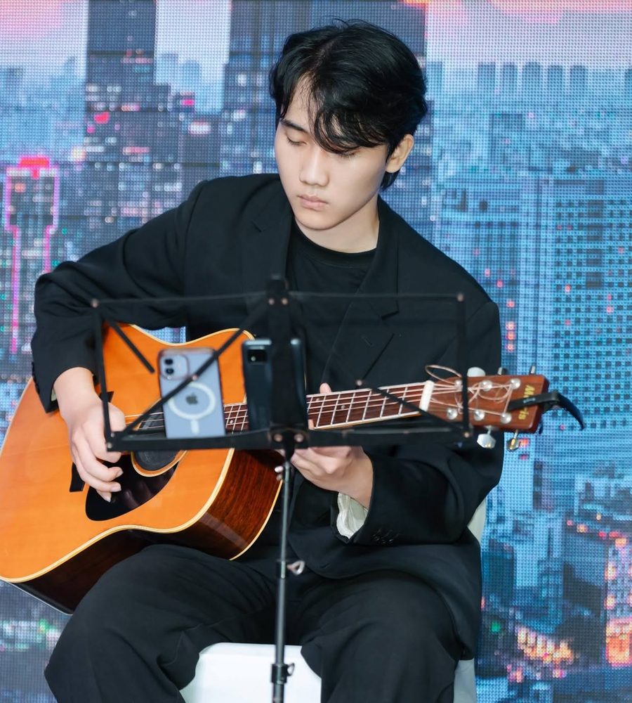 Guitar